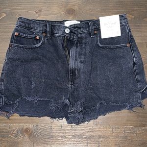 Abercrombie and Fitch curve love “the cutoff short” never worn size 30